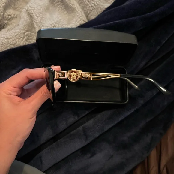 Versace Black and Gold Women's Sunglasses - Picture 4 of 7